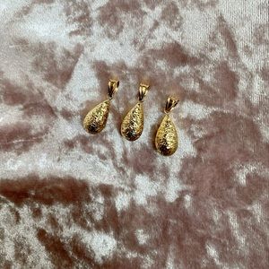 10k Solid Diamond Cut Teardrop Pendant